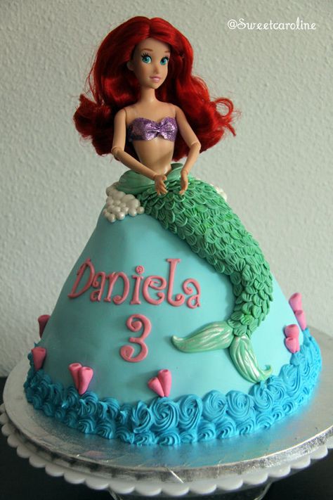 Little Mermaid Cake, Ariel Cake, Little Mermaid Cakes, Barbie Doll Cakes, Mermaid Birthday Cakes, Ariel Birthday, Decorações Com Comidas, Mermaid Parties, Little Mermaid Birthday