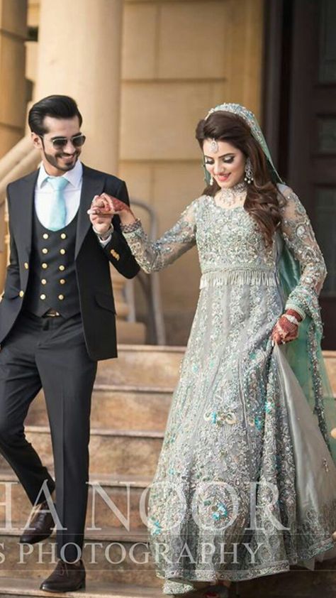 Walima Look For Groom, Walima Outfit, Valima Couple Dress, Walima Dresses Pakistani Bride And Groom, Walima Couple Dressing, Walima Couple Photoshoot, Walima Dresses Pakistani Brides, Pakistani Bridal And Groom Photoshoot, Walima Couple Dressing Pakistani