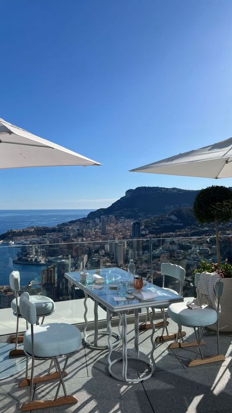 Monaco Outfits Summer, Monaco Restaurant, Monaco Lifestyle, Wealth Aesthetic, Billionaire Life, Billionaire Lifestyle Luxury Living, Last Holiday, Monaco Monte Carlo, Nice France