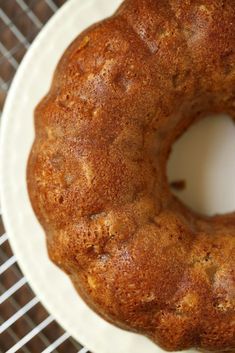 Weight Watchers Cake, Ginger Pear, Butter Rum, Apple Bundt Cake, Weight Watchers Tips, Pear Cake, Weight Watchers Recipes Desserts, Weight Watchers Smart Points, Ww Desserts