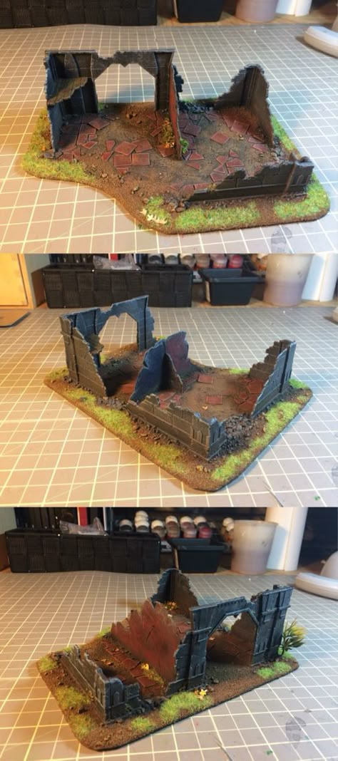 Ruins I put together from my old Lord of the Rings sets. Warhammer 40k Scenery Diy, Lord Of The Rings Terrain, Warhammer Board, Diorama Diy, Tabletop Scenery, Terrain Building, Miniature Terrain, Dnd Crafts, Warhammer Terrain