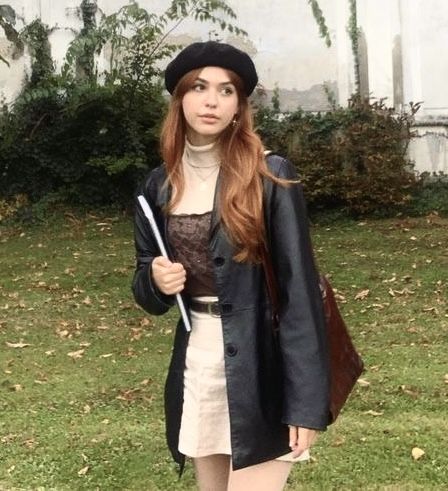 lily evans - lily potter Lily Evans Fashion, Lily Evans Style, Lily Potter Aesthetic Outfits, Lily Potter Outfit, Lily Evans Cosplay, Lily Evans Inspired Outfits, Lily Evans Outfit, Marauders Clothes, Marauders Cosplay