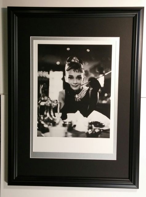 Uv Art, Lila Moss, Audrey Hepburn Photos, Fashion Mom, White Cherry Blossom, Frame Decor, East Side, Audrey Hepburn, Black And Silver