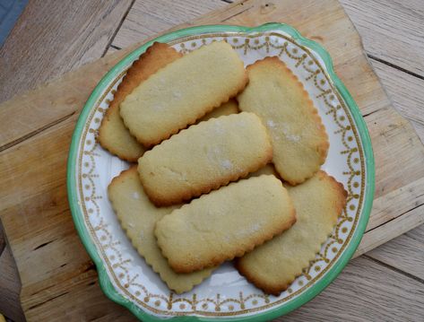 Lemon Curd Biscuits, Soft Lemon Biscuits, Shortbread Cookies With Lemon Curd, Lemon Curd Shortbread Tart, Cookies Lemon Curd, Lemon Biscuits, Fortnum And Mason, Lemon Curd, Baking Sheets