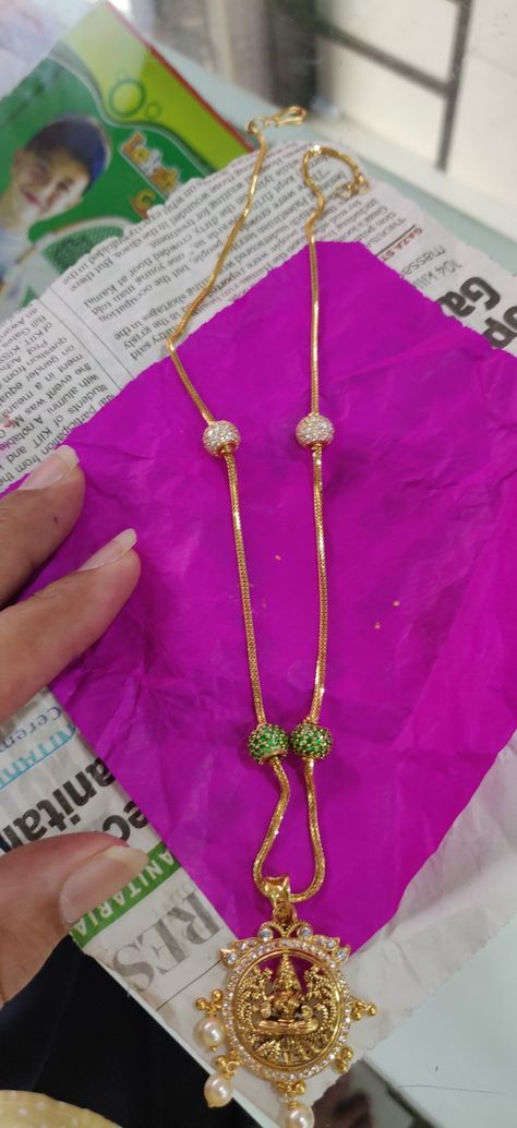 Bangles Collection, Kurti Sleeves, Saree Jewellery, Gold Earrings Models, Beetroot Powder, Beads Mala, Gold Chain Design, Gold Bridal Jewellery Sets, Diamond Necklace Designs