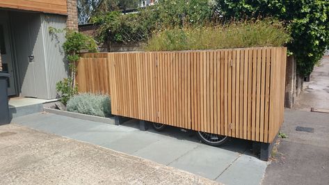 Trash Can Storage Outdoor, Garden Bike Storage, Bicycle Storage Shed, Garbage Shed, Outdoor Bike Storage, Outdoor Garden Storage, Modern Fence Design, Contemporary Garden Design, Backyard Storage