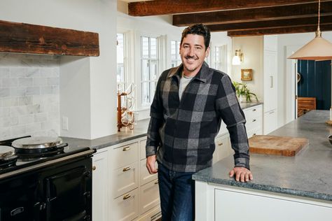 Farmhouse Fixer, Jonathan Knight, New England Farmhouse, Old Home Remodel, Built In Seating, Amazing Race, New Kids On The Block, Kids On The Block, Classic House