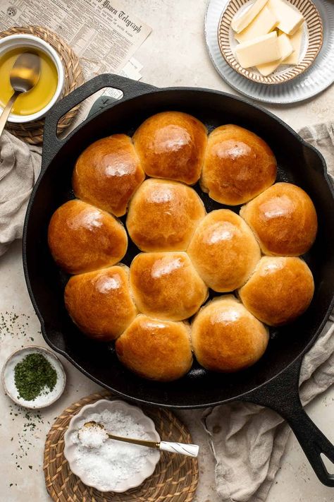 Skillet Dinner Rolls - Ahead of Thyme Dinner Rolls In Cast Iron Skillet, Skillet Rolls Cast Iron, Cast Iron Skillet Rolls, Dutch Oven Rolls Recipes, Cast Iron Dinner Rolls, Dutch Oven Rolls, Skillet Dinner Rolls, Skillet Rolls, How To Make Rolls