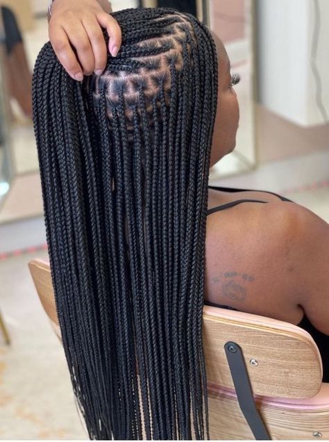 #cutebraidedstyle #knotlessbraids #longbraids #boxbraids #cute #trendybraids #madeinusa #cutehairstyles #hairstylesmadeinusa #trendyhairstyles Knot Hairstyles, Latest Hair Braids, Short Weave Hairstyles, Short Weave, Braided Styles, Hair Knot, Latest Hair, Hair Braids, African Braids Hairstyles