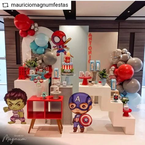 Avengers Theme Birthday, Avengers Birthday Party Decorations, Avengers Birthday Party, Spiderman Birthday Party Decorations, Kids Party Tables, Fruit Birthday Party, Marvel Birthday Party, Marvel Party, Avengers Theme