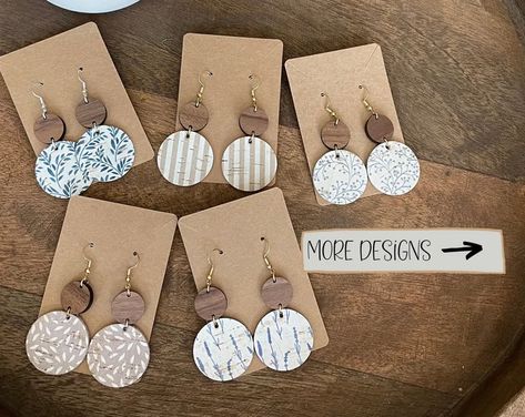 Earring Shapes, Wood Jewelery, Cork Earrings, Diy Leather Earrings, Handmade Clay Jewelry, Clear Earrings, Earrings Wood, Spring Earrings, Wooden Earrings