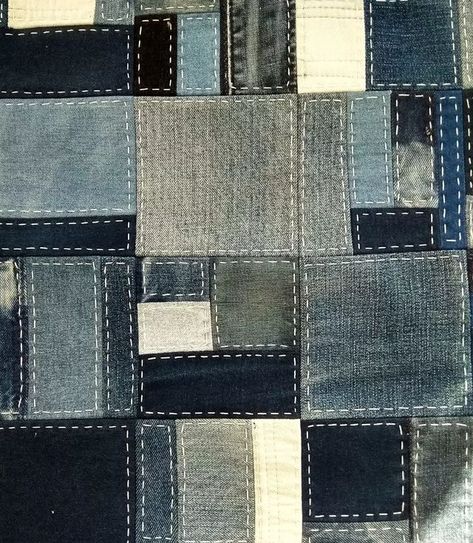 Denim Scraps Ideas, Denim Quilt Ideas, Denim Textiles, Boro Quilt, Denim Patchwork Quilt, Denim Patchwork Bag, Denim Recycling, Japanese Boro Textiles, Denim Quilt Patterns