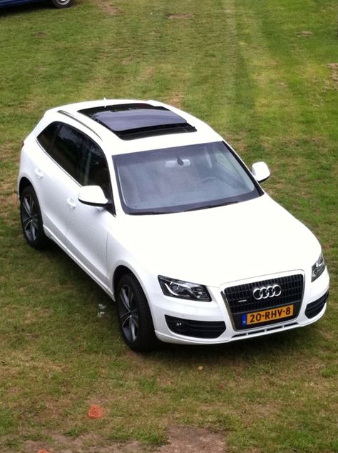 Audi Q5 White ...Love my new girl💙 Audi Q5 White, Cars For Girls, Allroad Audi, Audi Rs5, White Love, Audi Q3, Audi Q5, Audi Q7, Audi A5