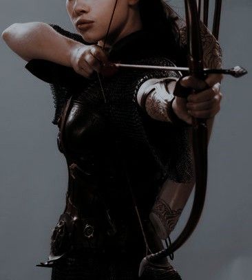 Battle Training Aesthetic, Assasin Woman Aesthetic, Hero Aesthetic Girl, Assassin Girl Aesthetic, Girl Fighter Aesthetic, Fighter Woman Aesthetic, Archery Girl Aesthetic, Female Bodyguard Aesthetic, Spy Girl Aesthetic