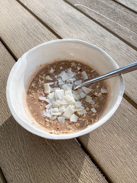 I have a new technique for you: Instant Overnight Oats. It's the short cut for the short cut of eating oatmeal! Sometimes you just don't have all night ;) Low Calorie Overnight Oats, Healthy Overnight Oats Recipe, Dairy Free Overnight Oats, Lemon Zest Recipes, Rolled Oats Recipe, Best Overnight Oats, Steel Cut Oats Recipe, Healthy Overnight Oats, Best Overnight Oats Recipe