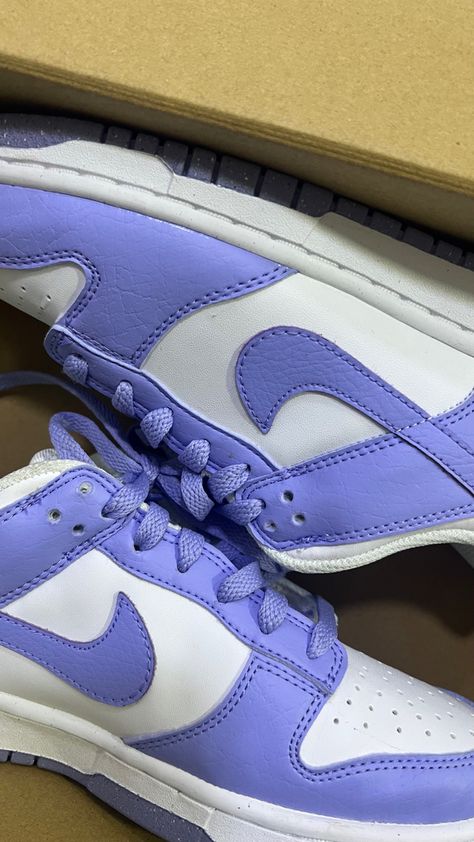 sneakers nike dunks lilac aesthetic shoes sneakerhead Light Purple Dunks, Nike Dunk Outfit, Lilac Aesthetic, Dunk Outfit, Lilac Shoes, Hoco Inspo, Trendy Shoes Sneakers, Pretty Shoes Sneakers, Purple Nikes