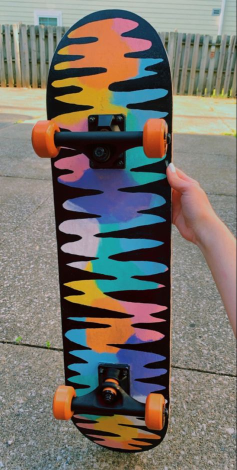 Read more about how I made this custom skateboard for less than $15 Arte Do Ukulele, Aesthetic Skateboard, Skate Bord, Diy Skateboard, Painted Skateboard, Skateboarding Tricks, Longboard Design, Skateboard Aesthetic, Skateboard Deck Art