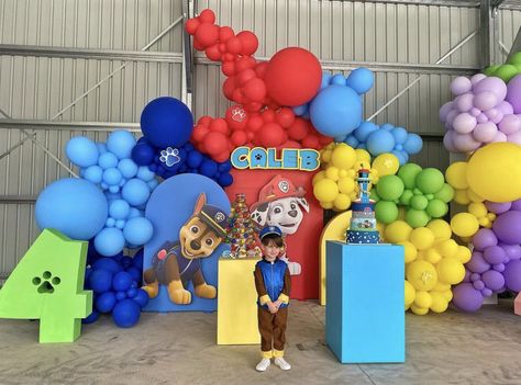 Paw Patrol Balloon Garland, Paw Patrol Theme Party, Birthday Party Paper Decorations, Paw Patrol Party Favors, Paw Patrol Balloons, Paw Patrol Birthday Decorations, Paw Patrol Party Decorations, Paw Patrol Birthday Theme, Paw Patrol Decorations