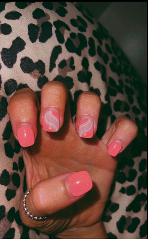 Nail Inspiration Summer Short, Preppy Non Acrylic Nails, Back To School Nail Ideas High School, Short Square Acrylic Nails Preppy, Short Nail Ideas Birthday, Cute Nails To Get Done, Cute Summer Nails Short Square, Fun Nail Designs Square, Short Acrylic Nails For Volleyball