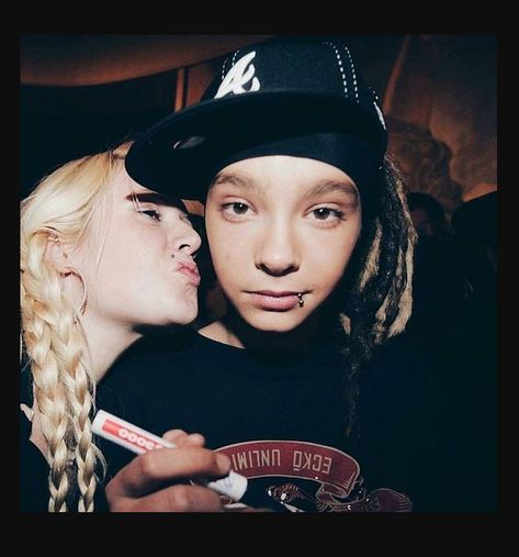 Tom Kaulitz Pfp – Bill Kaulitz With Girlfriend - davidreed.co Tom Kaulitz Pfp, Emo Style 2000s, Conventional Design, Short Scene Hair, German Boys, I Fall To Pieces, Prettiest Celebrities, Baby Toms, With Girlfriend