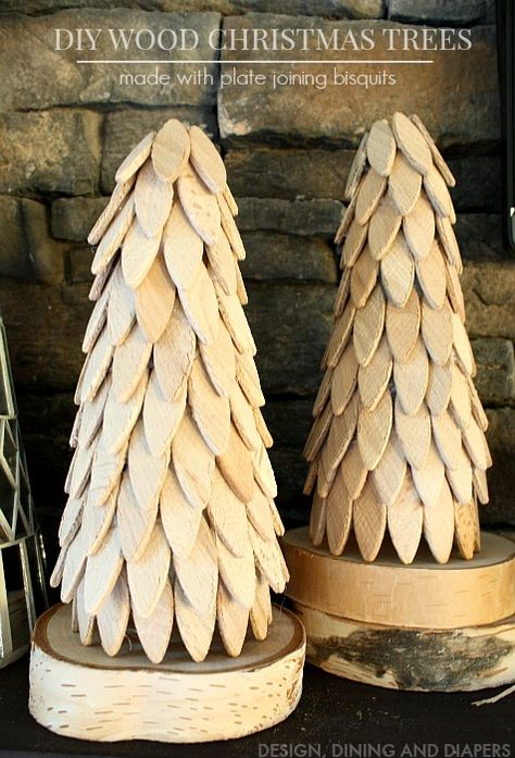 Create DIY Wood Christmas Trees using Plate Joining Biscuits! Such an innovative idea. You could leave them raw or paint them! Wood Biscuits, Pinterest Christmas Crafts, Wood Christmas Trees, Holiday Card Template, Wood Christmas Tree, Diy Holz, Christmas Wood Crafts, Wood Christmas, Holiday Crafts Christmas