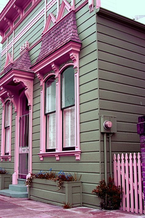 Victorian House Collection with Major Curb Appeal | Town & Country Living Victorian Awning, Green Victorian House, Victorian Farmhouse Decor, Victorian House Colors, Victorian Homes Exterior, Blue Siding, Victorian Porch, Victorian Exterior, Atomic Ranch