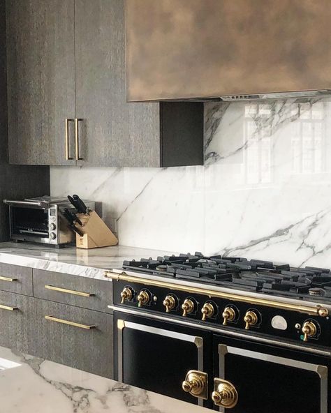 All Posts • Instagram Artistic Tile Backsplash, Michelle Gerson Interiors, Stainless Steel Kitchen Hood, Modern Range Hood, Kitchen Hood Design, Nyc Loft, Oven Hood, Copper Range Hood, Stainless Steel Hood