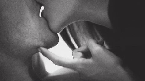 Kiss Neck GIF - Kiss Neck PassionateKiss - Discover & Share GIFs How To Kiss Someone, Calin Gif, Image Couple, Romantic Kiss, Scott Mccall, Love And Lust, Stiles Stilinski, Love Kiss, Vampire Diaries The Originals