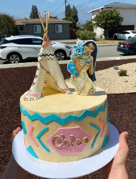 Pocahontas Birthday Cake, Pocahontas Cake, Pocahontas Birthday, Cinderella Cake Designs, Batgirl Party, Peter Pan Cakes, Aladdin Cake, Sofia Cake, Milestone Cake