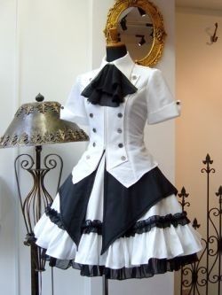 Steampunk Maid Dress | Modern Victorian era steampunk clothing maid costume. Moda Steampunk, Áo Blu, Steampunk Couture, White Long Sleeves, Lolita Outfits, Gothic Clothing, Gothic Steampunk, Victorian Clothing, Steampunk Clothing