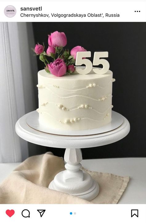 50th Birthday Cake Simple, Cake For Women Elegant, 60th Birthday Cake For Mom, 50th Birthday Cake For Women, Birthday Cake For Women Simple, Birthday Cake For Mom, Birthday Cake For Husband, Birthday Baking, Birthday Cake With Flowers