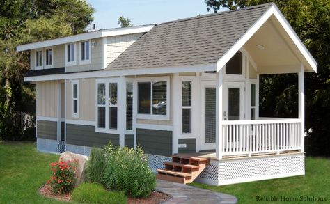 Home - Reliable Home Solutions Small Cottage Designs, Small Cottage House Plans, Wohne Im Tiny House, Park Model Homes, Small Cottage Homes, Building A Porch, A Small House, Small House Decorating, Cottage Style Homes