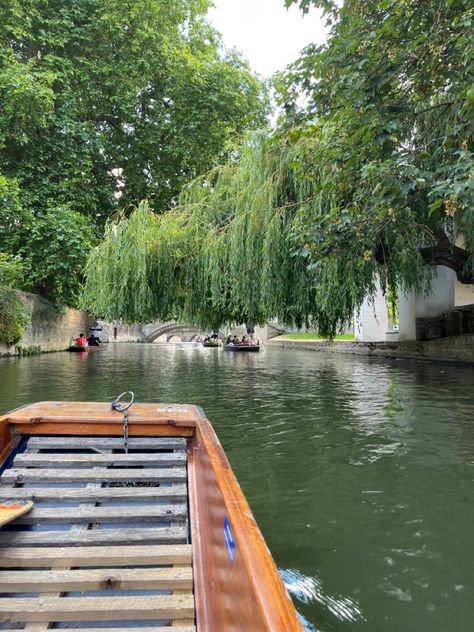 i saw a man fall out this day. #cambridge #punting #cambridgeuniversity #boat #water #nature #aesthetic Cambridge Punting Aesthetic, Water Nature Aesthetic, Cambridge Aesthetic, Cambridge Punting, Water Nature, Acnh Inspo, Cambridge University, Victoria Bc, Inspo Board