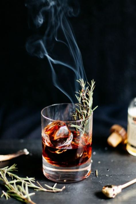 This ghostly cocktail gets its smoke from the ignited rosemary, but don't let that scare you away from its deliciously robust flavor. Easy Halloween Cocktails, Cocktails Vodka, Culinary Torch, Smoked Cocktails, Rosemary Simple Syrup, Types Of Cocktails, St Elizabeth, Cocktail Photography, Sazerac