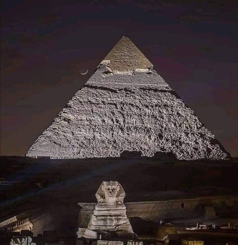 Egypt Aesthetic, Great Pyramid, Cradle Of Civilization, Egypt Tours, Egypt Travel, Giza, Pics Art, The Weeknd, Travel Inspo