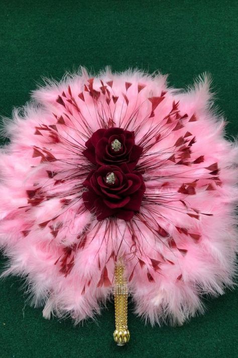 Same design front and back. Beautifully nice and fluffy feather hand fan with handle. This feather traditional wedding handfan is classic to Weddings! NEXT DAY SHIPPING IF NOT WEEKEND Contact me for extra beading and embroidery or other custom works. Thank you for your anticipated patronage. Bridal Fan Nigerian, Bridal Fan Bouquet, Wedding Hand Fans Diy, Bridal Handfans, Nigerian Bridal Shower, Traditional Wedding Hand Fan, Jazzy Wedding, Aqua Wedding Colors, Traditional Wedding Accessories