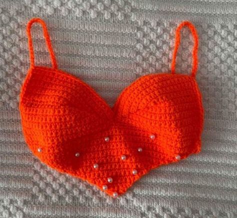 Crochet With Pearls Ideas, Crochet Top With Pearls, Crochet Orange Top, Crochet With Pearls, Tops Tejidos A Crochet, Top Tejidos A Crochet, Earwarmer Knitting Patterns, Red Crochet Top, Orange Crochet