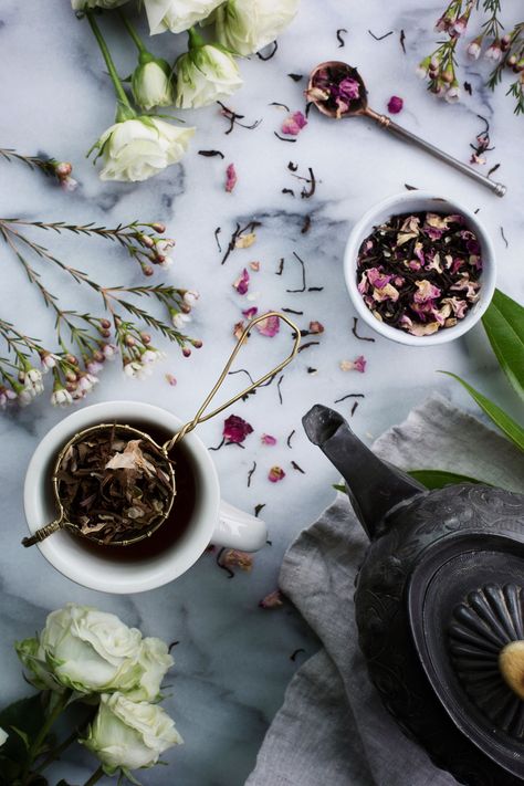 Smith Teamaker, Tea And Chocolate, Chocolate Raspberry Cake, Oh Honey, Baking With Honey, Herbal Apothecary, Tea Brands, Herbal Infusion, Tea Benefits