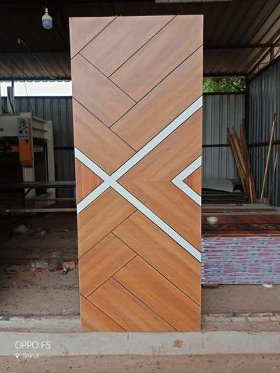 Flash Door Design Sunmica, Flash Door Design, Wooden Door Ideas, Gates Ideas, Latest Door Designs, Main Doors, Flush Door Design, House Main Door Design, Single Door Design