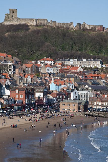 Castle In The Distance, Scarborough England, Scarborough Castle, Yorkshire Coast, Scarborough Beach, Kentish Town, North York Moors, Yorkshire Uk, Seaside Town