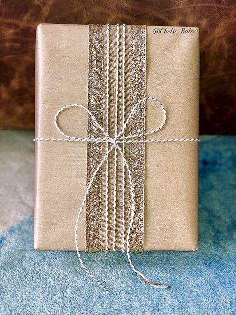 Clever Wrapping Ideas, Gift Wrapping Ideas Birthday, Wrapping Ideas Birthday, Unique Ways To Wrap Gifts, Twine Gift Wrapping, Gift Wrapping Ideas Creative, Pretty Gift Wrapping, Unique Wrapping Ideas, Gift Wrapping Ideas Christmas