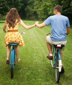 these fun couples activities that won't cost a dime...this article has some good ideas...pin now read later =) Free Date Ideas, Fun Couple Activities, What I Like About You, Riding Bikes, Couple Activities, Good Dates, Date Ideas, Fun Couple, Married Life