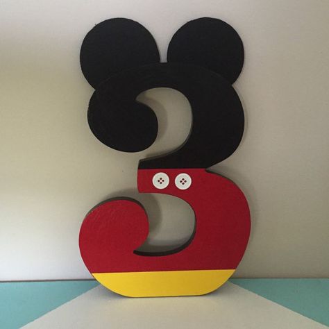 This listing is to purchase a custom decorated wooden number. It will be decorated as Mickey Mouse theme. Please message me with specifics of the number you would like and how you would like the number decorated. I do also take custom order requests. Just please message me prior to Cupcakes Minnie Mouse, Γενέθλια Mickey Mouse, Mickey Mouse Birthday Decorations, Mickey Mouse Bday, Twodles Birthday, Mickey Clubhouse, Mickey Mouse Themed Birthday Party, Fiesta Mickey Mouse, Mickey Mouse Clubhouse Birthday Party