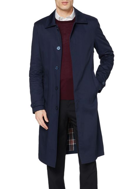 Navy Blue Coat Outfit, Burberry Trench Coat Outfit, Short Coat Outfit, Blue Coat Outfit, Sport Elegant, Raincoat Outfit, Rain Mac, Navy Trench Coat, Navy Pea Coat