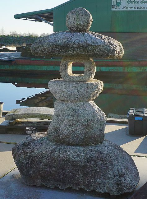 Komono Nozura-dōrō, Japanese Stone Lantern - YO01010243 Traditional Japanese Garden, Japanese Garden Lanterns, Japanese Stone Lanterns, Buddhist Temples, Stone Lantern, Shinto Shrine, Japanese History, Garden Lanterns, Tea Garden