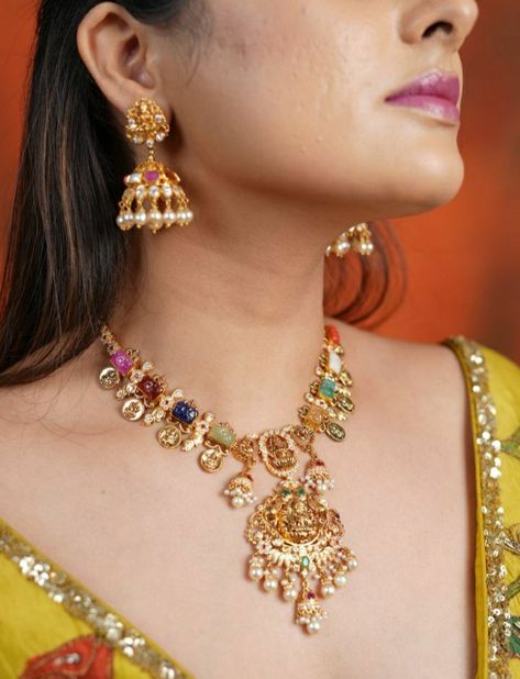 Navaratna Necklace, Navaratna Jewellery, Antique Necklaces Design, Gold Earrings Models, Gold Earrings Wedding, Gold Chain Design, Fancy Jewellery Designs, Diamond Necklace Designs, Gold Bridal Jewellery Sets