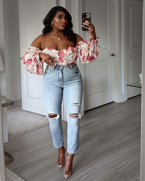 Casual Brunch Outfit Spring, Spring Weekend Outfit, Blouse Outfit Casual, Casual Brunch Outfit, Short Girl Fashion, Brunch Outfit Spring, Girls Night Outfit, Brunch Outfits, Looks Jeans