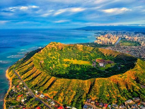 12 Must-See Honolulu Attractions Honolulu Vacation, Honolulu City, Diamond Head, Waterfall Hikes, Waikiki Beach, Palau, Vanuatu, Oahu Hawaii, Samoa