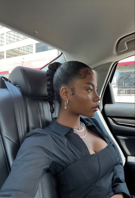 Classy Black Woman Hairstyle, Flight Attendant Hairstyles Black Women, No Heat Hairstyles For Black Women, Shirt Natural Hairstyles Black Women, Fall Fits 2022, Hairstyle 4c Hair, The Lion And The Mouse, Mouse Series, Sleek Braided Ponytail