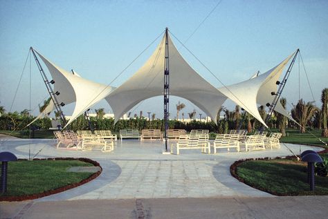 Plazas y diseño Lightweight Structure, Shell Structure, Membrane Structure, Outdoor Stage, Tensile Structures, Genius Loci, Tent Design, Roof Architecture, Roof Structure